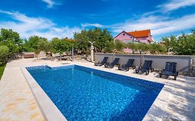 Villa Eagle