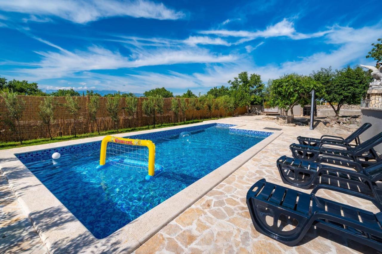 Villa Eagle Benkovac Exterior foto