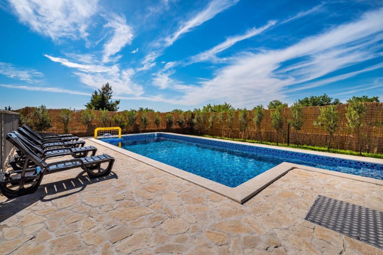 Villa Eagle Benkovac Exterior foto